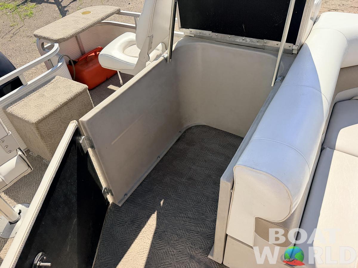 Used 2002 Northwoods 2223 Escapade & 40HP Mercury Bigfoot 4Stroke -$13,995