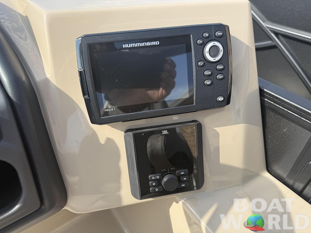 2026 Bentley Pontoons Legacy 220 Swingback & Honda 4-Stroke EFI