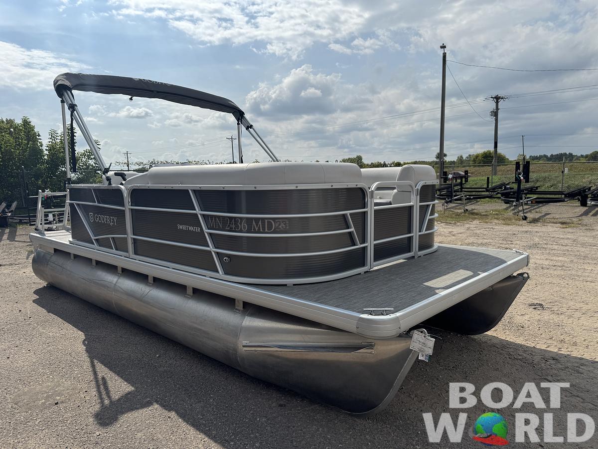 Used 2021 Sweetwater 1880 Pontoon
