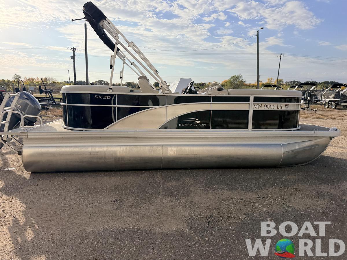 Used 2018 Bennington 20 SSRX & 50HP Yamaha 4 Stroke -$24,995