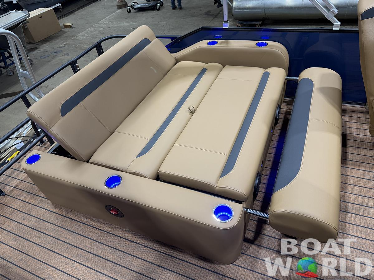 2026 Bentley Legacy 223 Swingback Tritoon $52995