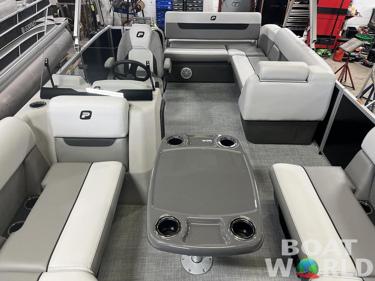 2026 Princecraft Vectra 21 RL Swingback Lounge Pontoon & Mercury 4-Stroke EFI