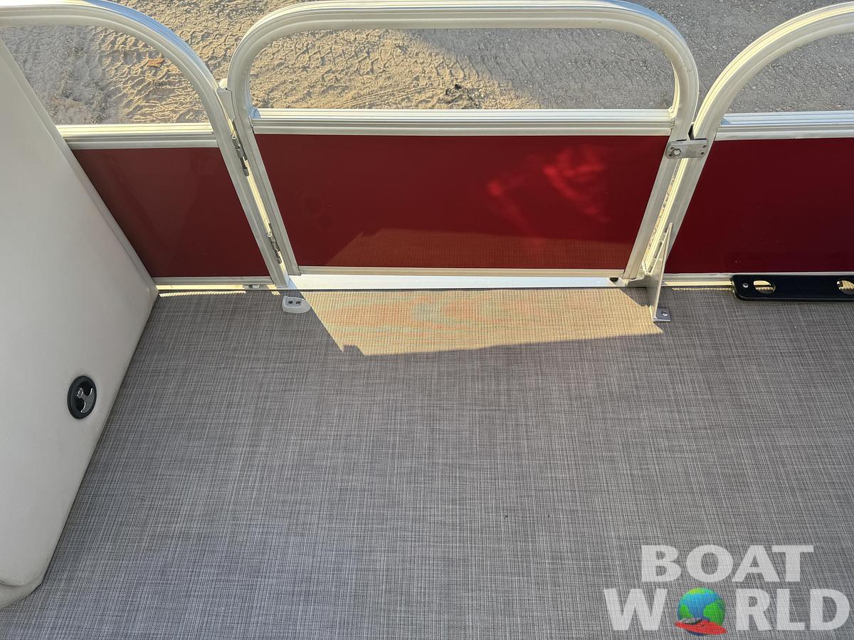 Used 2020 Sun Tracker Fishin Barge 20 DLX Pontoon