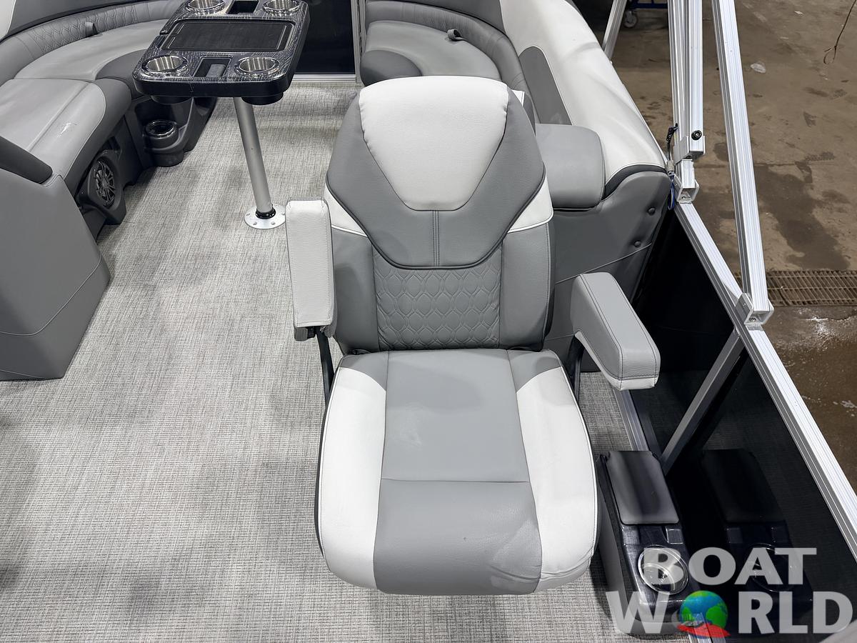 Used 2023 Avalon LSZ 2385 Quad Lounge Pontoon & 115HP Yamaha -$35,995