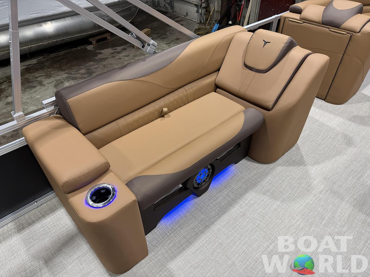 2026 Tahoe Pontoons LTZ 2385 Elite Cruise Tritoon 