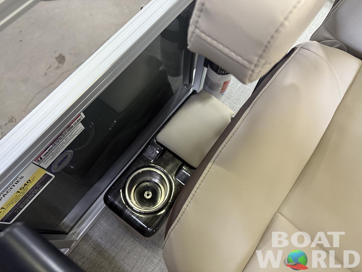 2026 Tahoe Pontoons Sport 2385 Swingback (VRB) & Honda 4-Stroke EFI