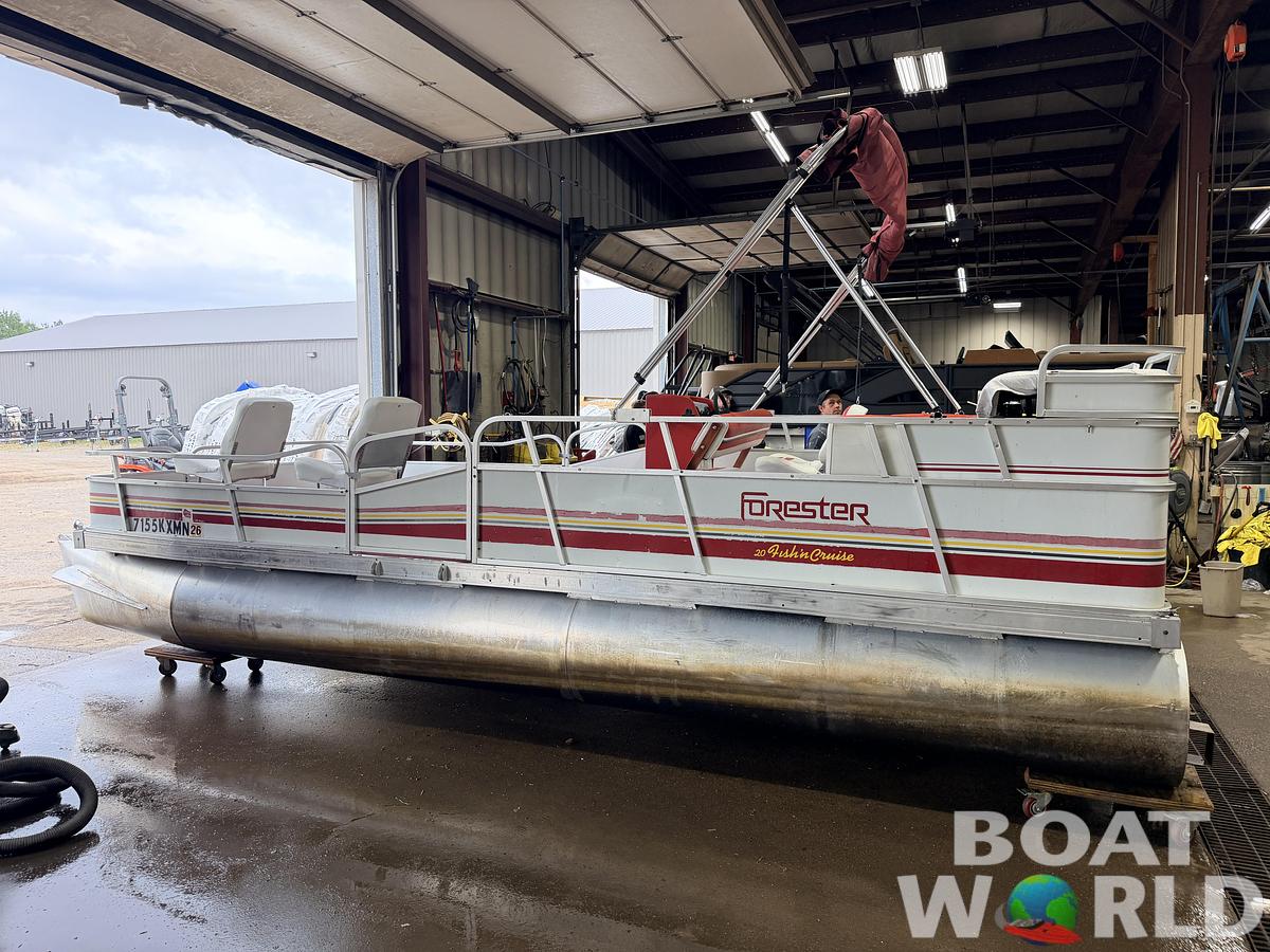 Used 1990 Forester 20 Fish n Cruise -$2,995
