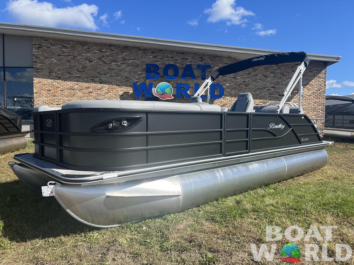 2026 Bentley Pontoons Legacy 220 QSB Swingback