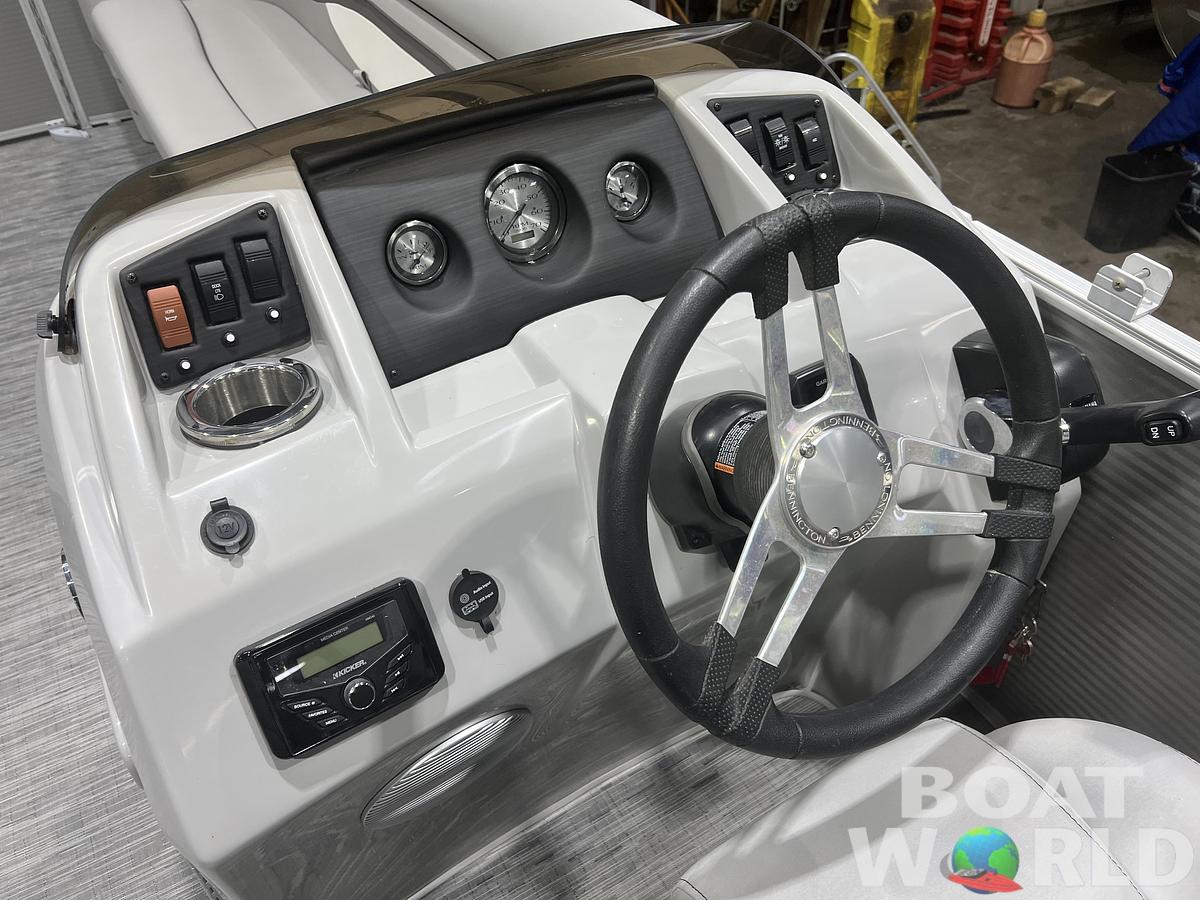 Used 2023 Bennington 21 SLCP Pontoon