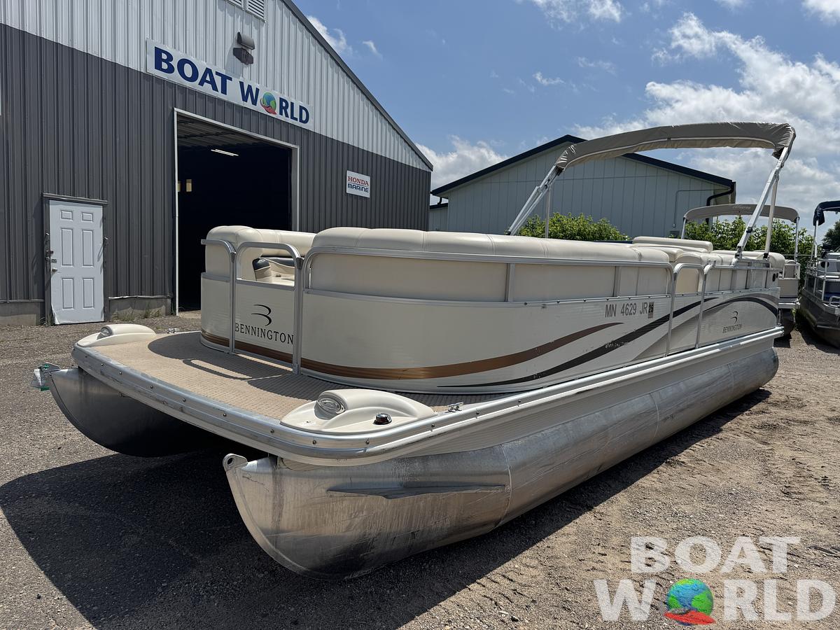 Used 2004 Bennington 2250 RL