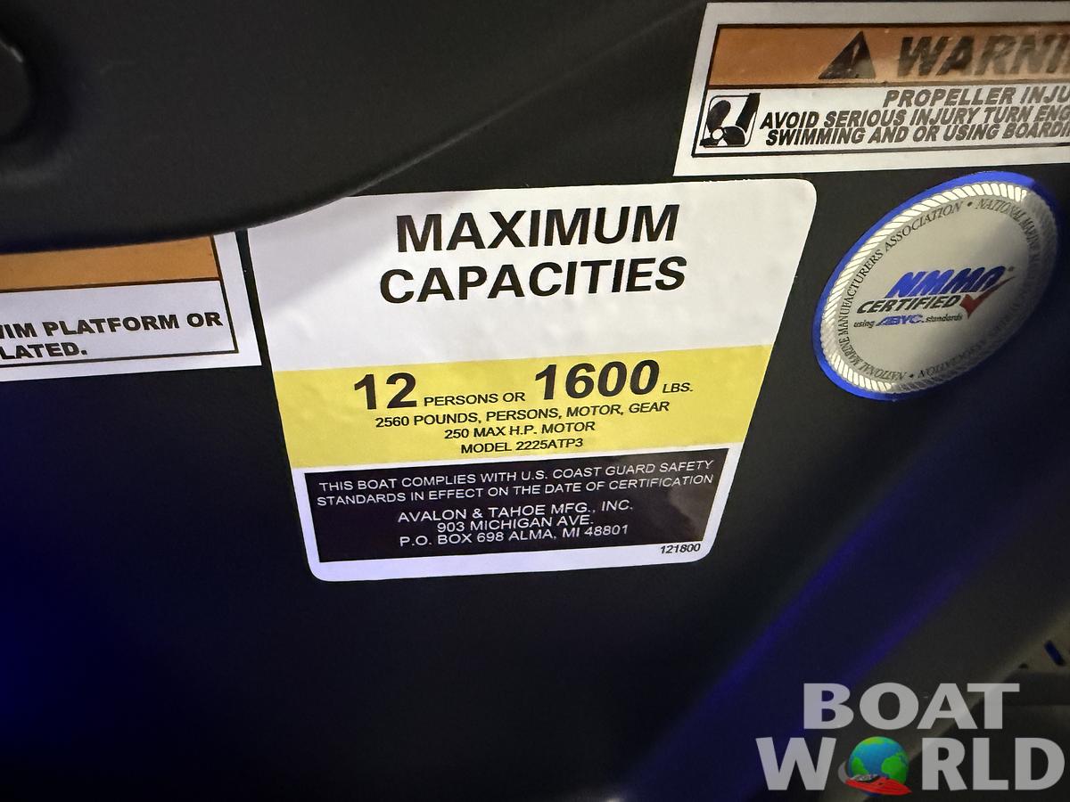 2025 Tahoe Pontoons Cascade 2385 Elite Cruise Tritoon & Honda 4-Stroke EFI