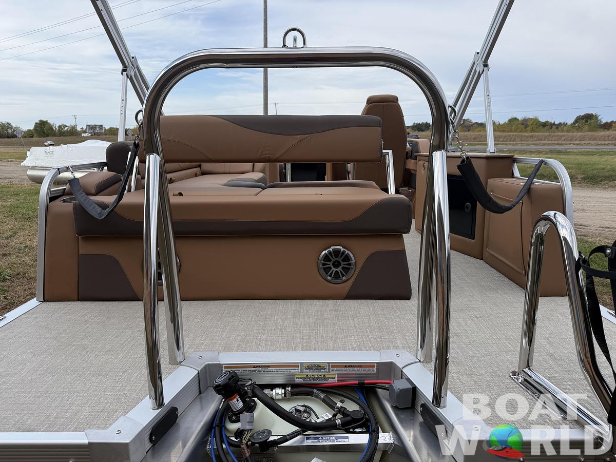 2026 Tahoe Pontoons LTZ 2385 Cruise Rear Bench (CRB) 
