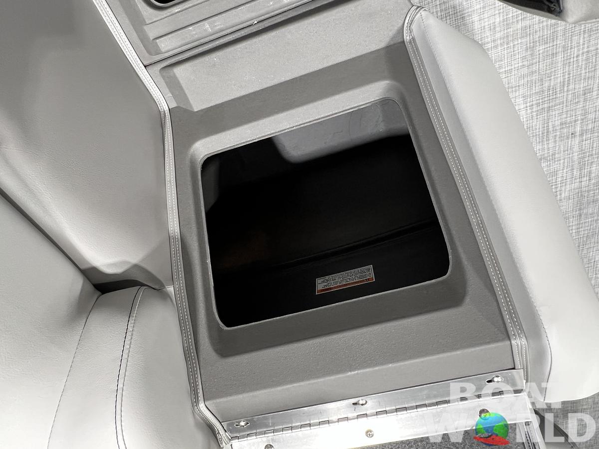 2026 Princecraft Vectra 23 RL SS Swingback Pontoon