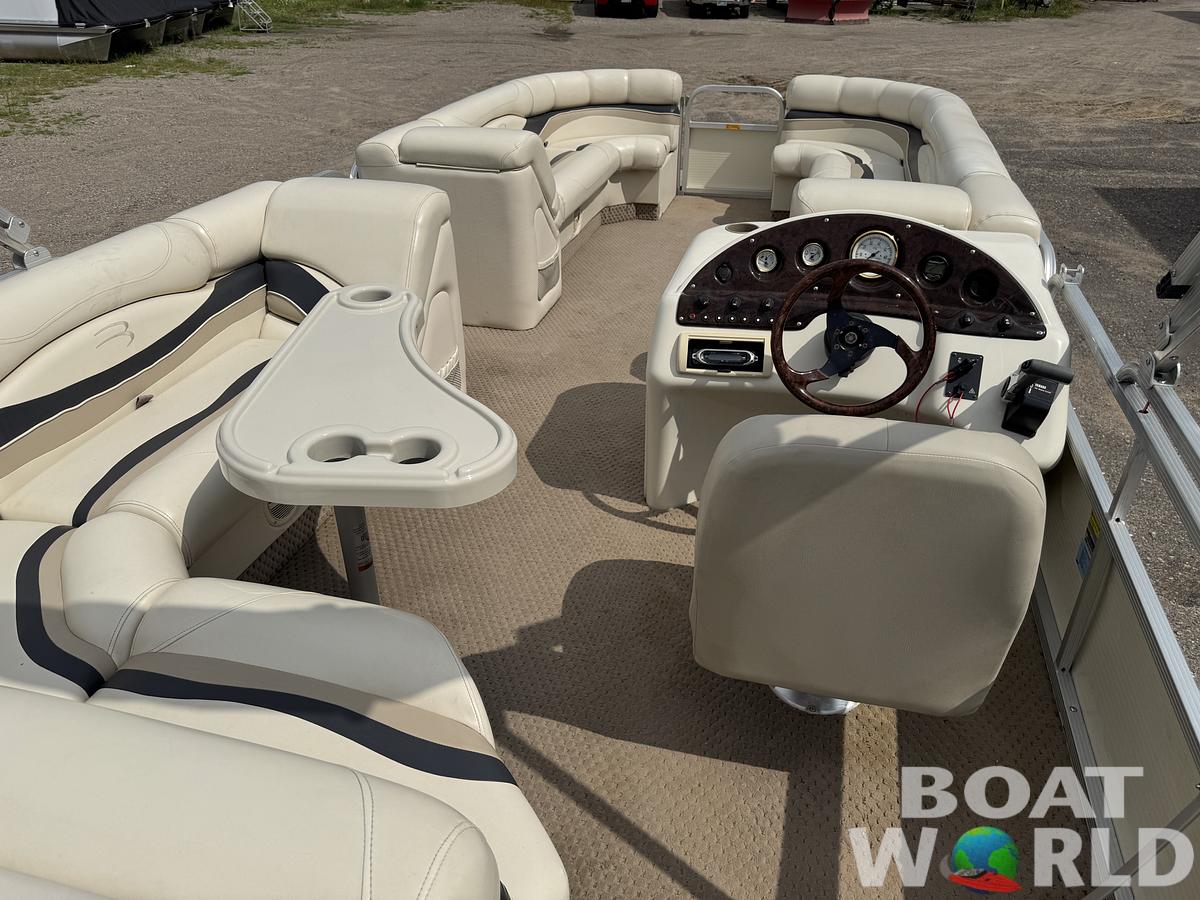 Used 2004 Bennington 2250 RL