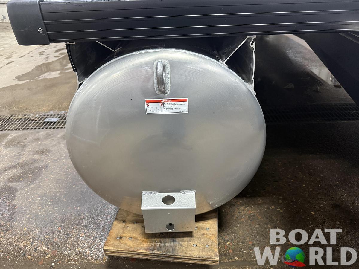 2026 Princecraft Vectra 23 RL Dinette Swingback Pontoon 