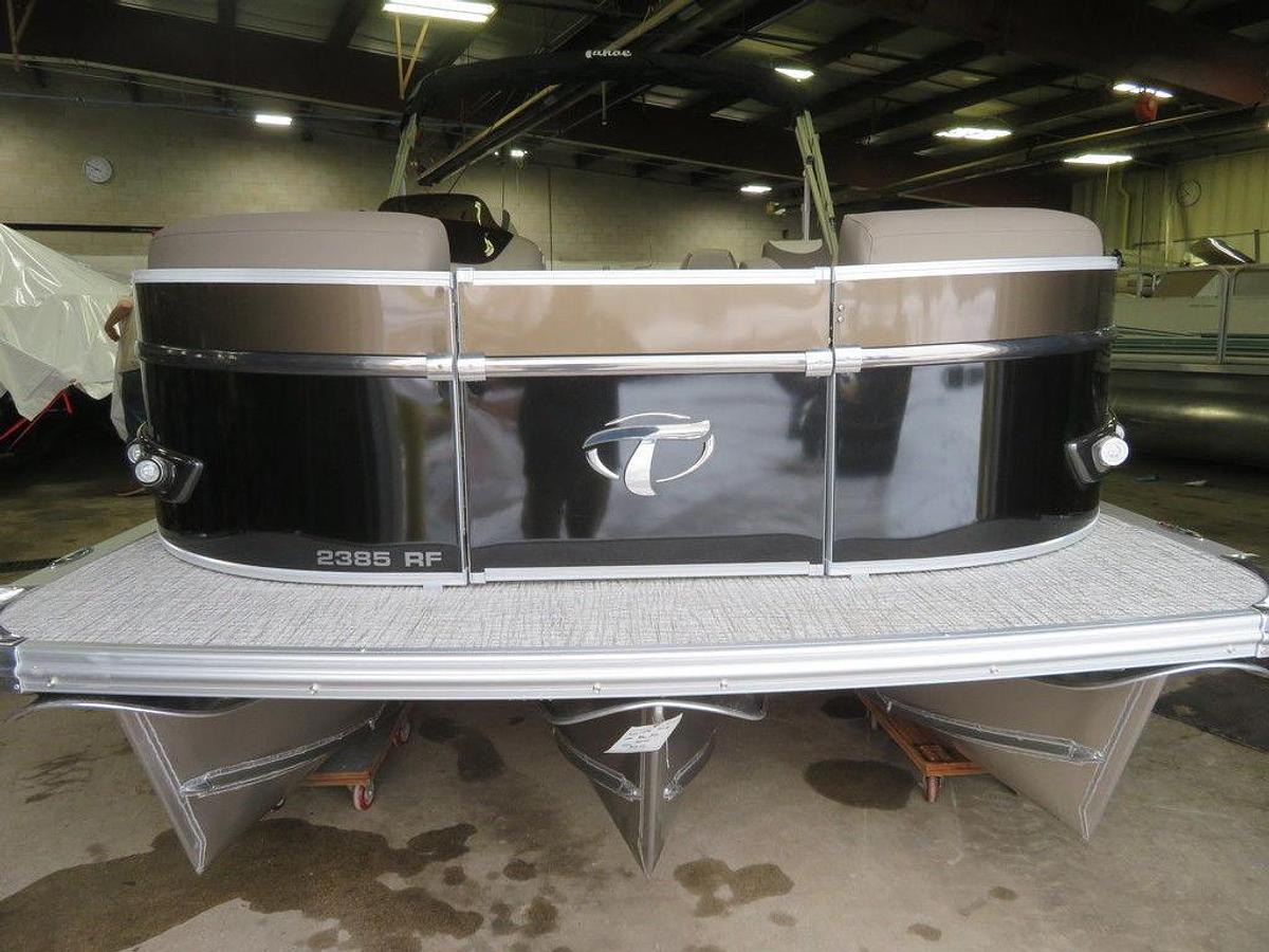Used 2023 Tahoe Pontoons Cascade 2385 Rear Fish Tritoon & 150HP 4-Stroke EFI