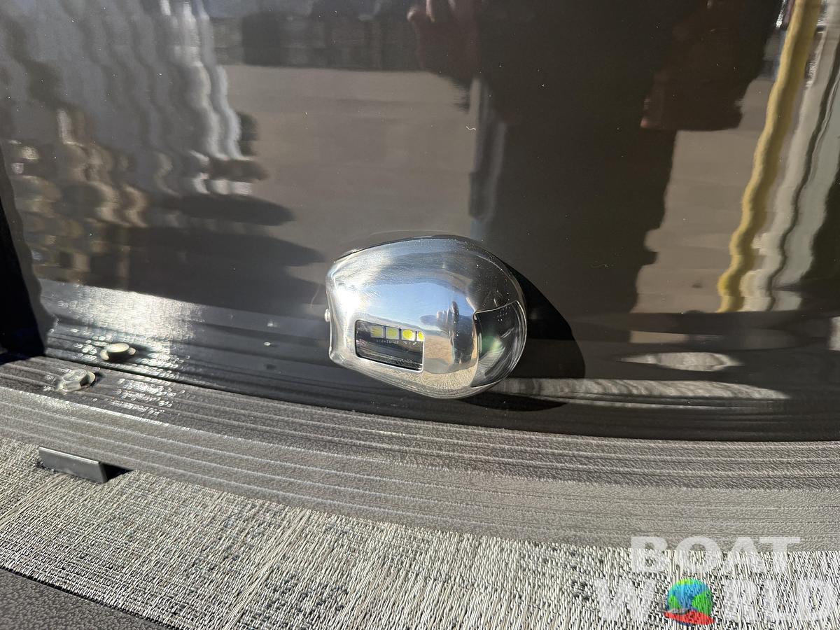 2026 Montego Bay 8522 DL Quad Lounge Tritoon