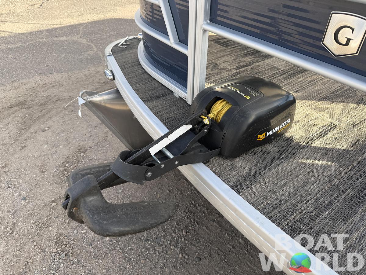 Used 2022 Sweetwater 21' Quad Fish Pontoon