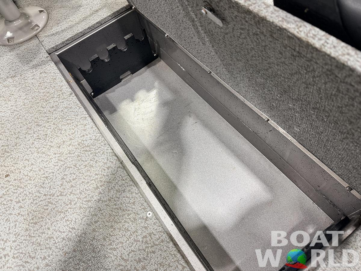 Used 2021 Crestliner 1650 Discovery Aluminum Fishing Boat - $13,995