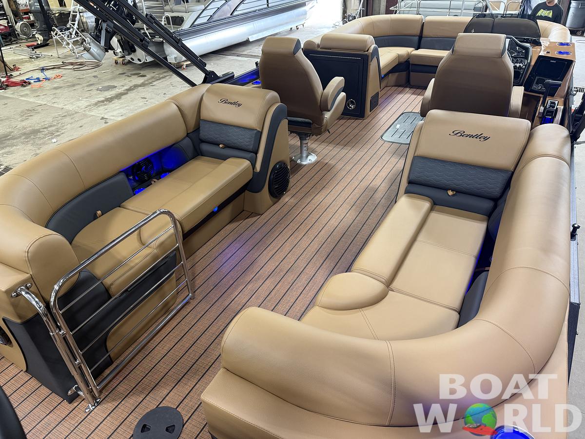 2026 Bentley Pontoons Elite 223 Admiral Quad Lounge Tritoon