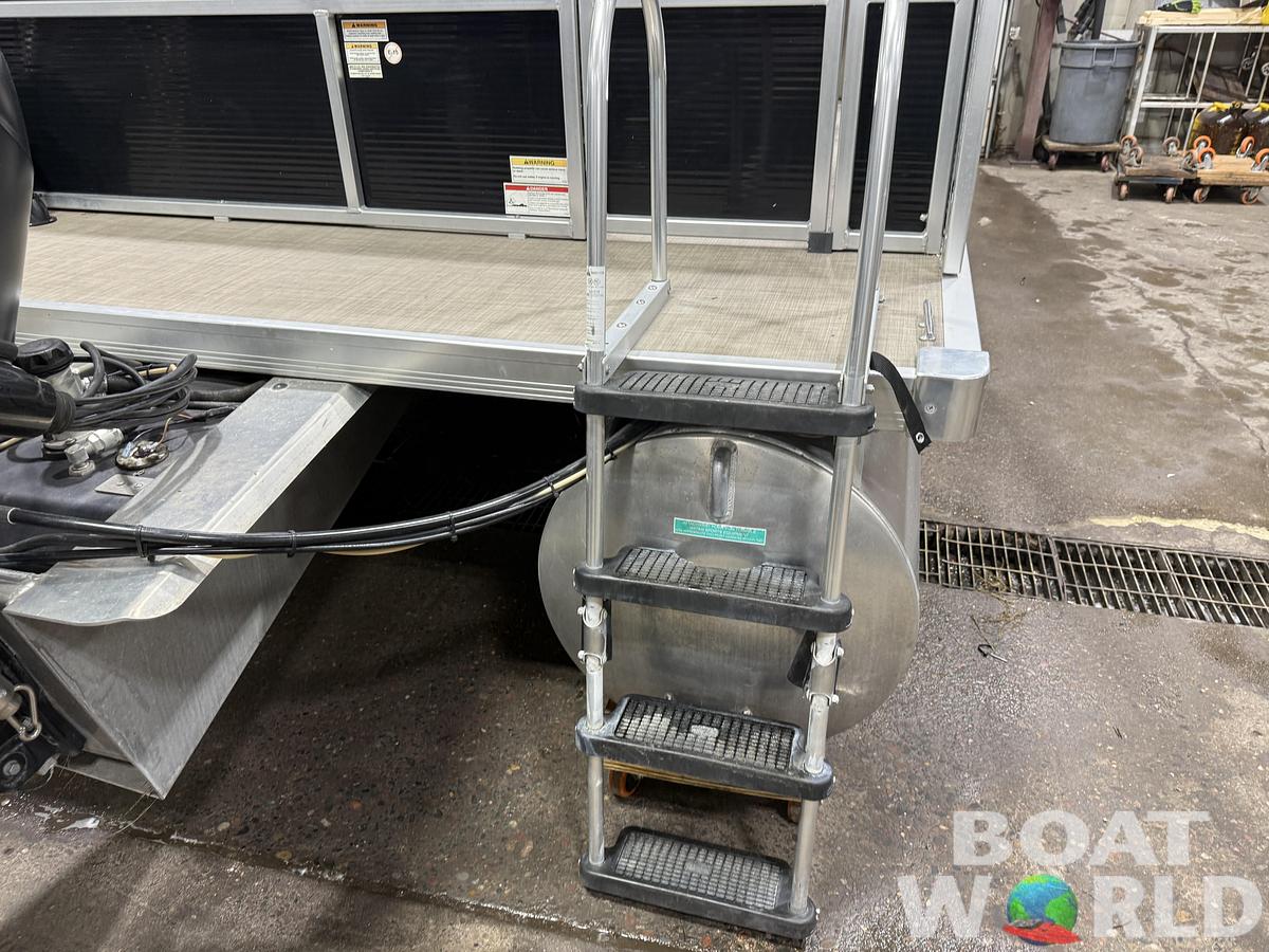 Used 2015 Palm Beach Ultra 240 Cruise & 115HP