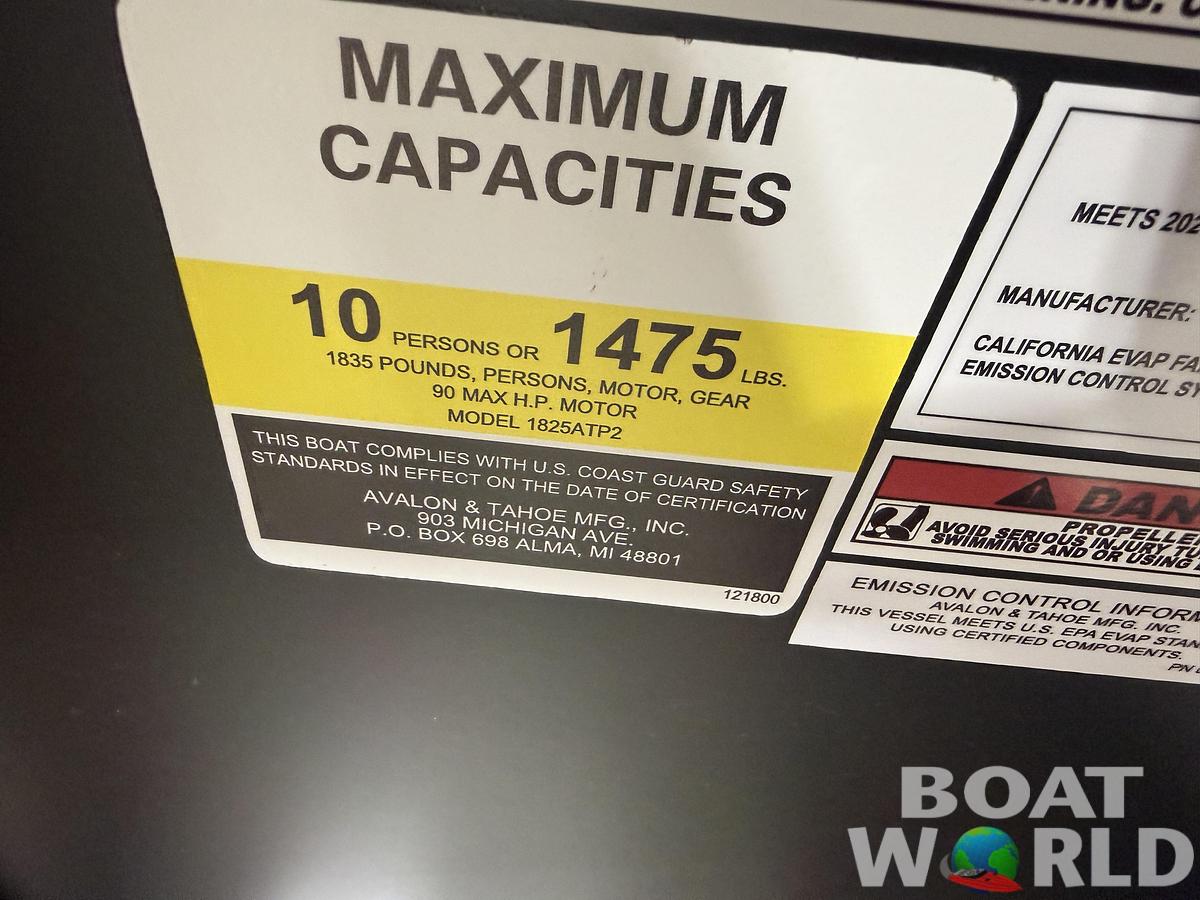 2026 Tahoe Pontoons Sport 1980 Cruise Rear Bench (CRB) 