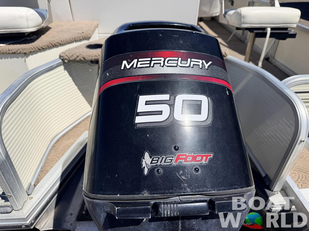 Used 2001 Lowe SunCruiser Trinidad 204 & 50HP Mercury 4Stroke -$11,995