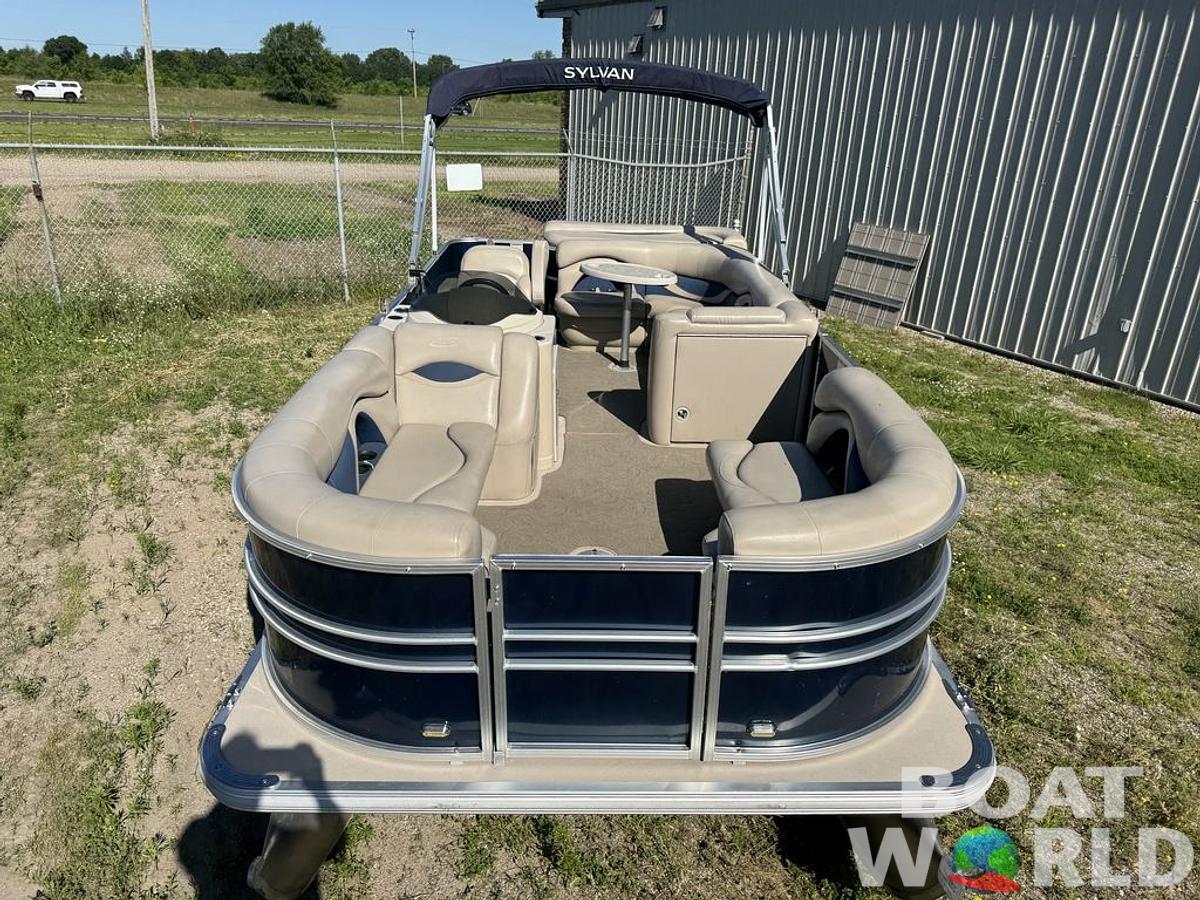 Used 2016 Sylvan 820 Cruise Pontoon