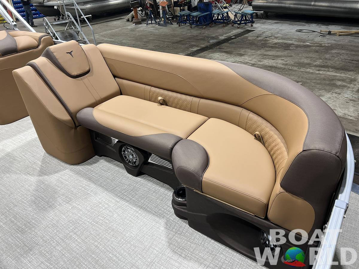 2026 Tahoe Pontoons LTZ 2385 Elite Cruise Tritoon 