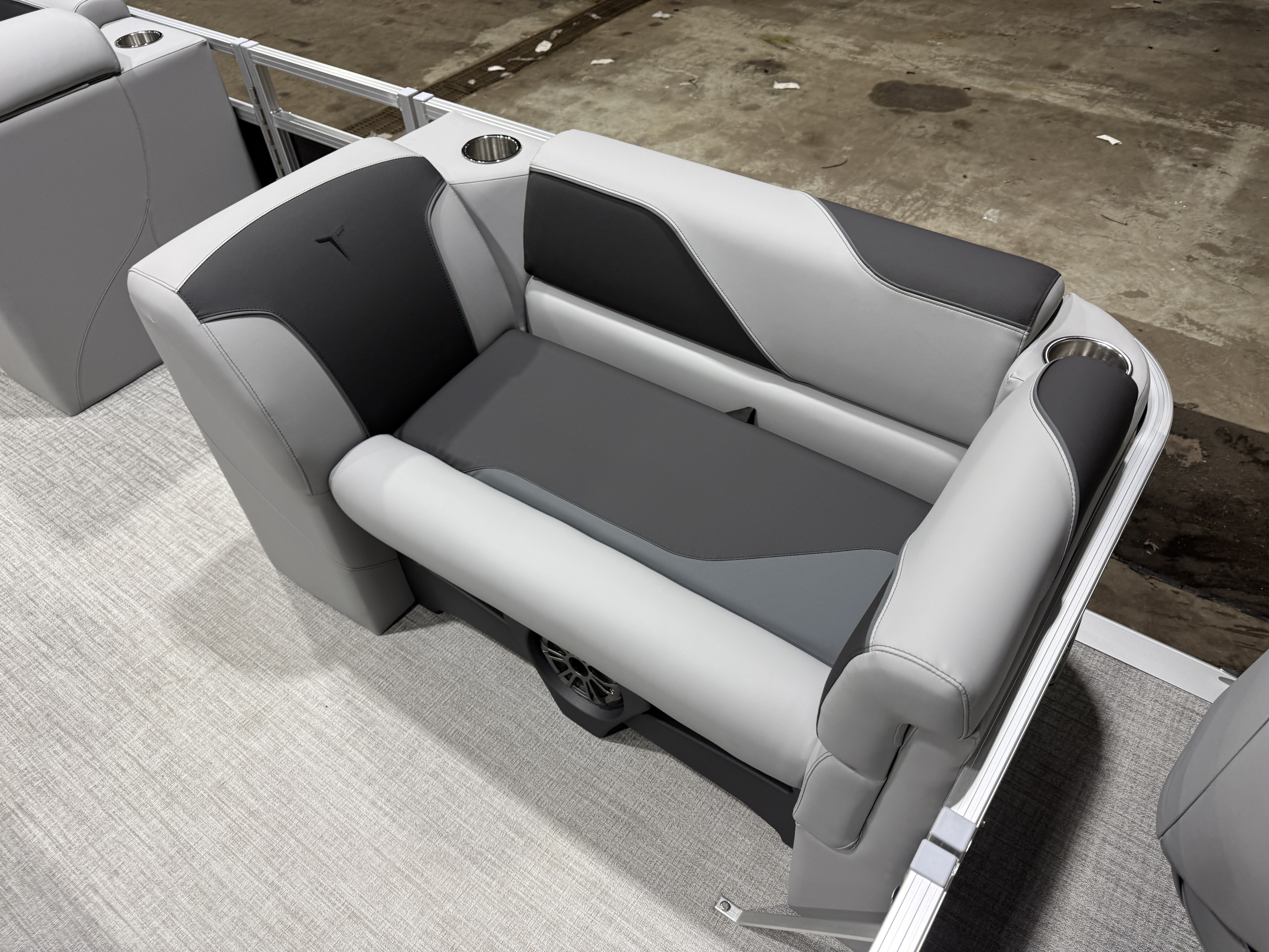 2026 Tahoe Pontoons Sport 23E80 Fish & Cruise Pontoon