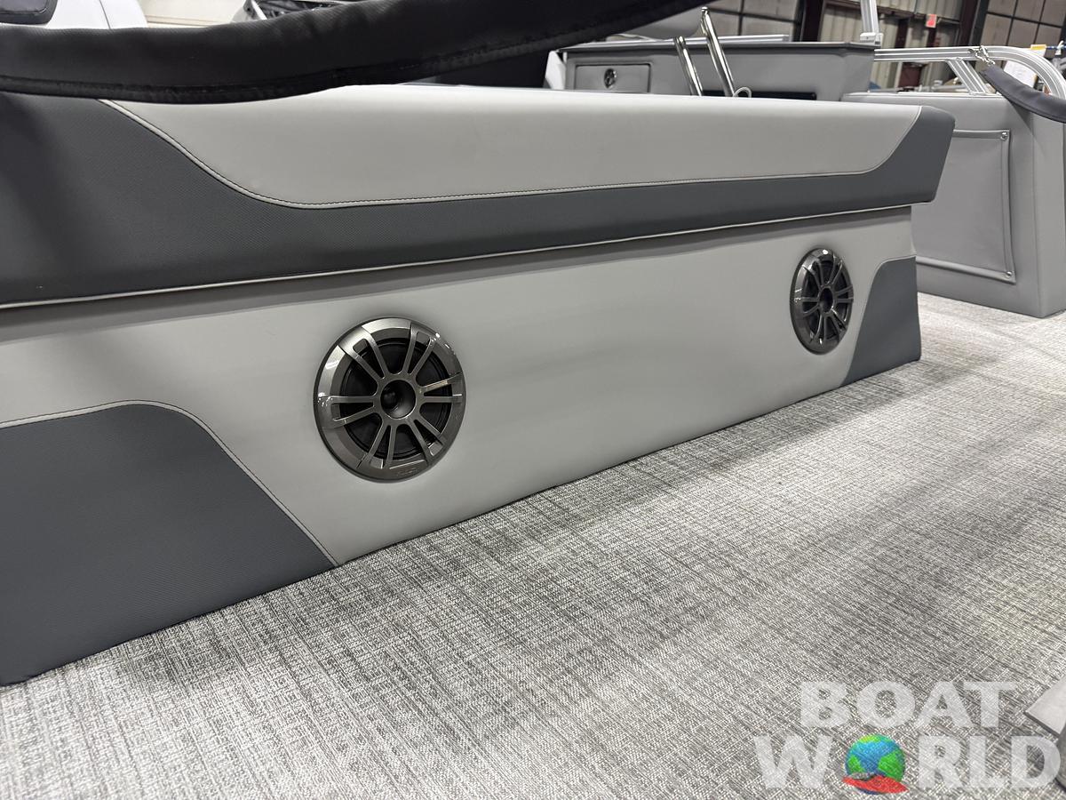 2026 Tahoe Pontoons LTZ 2185 Cruise Rear Bench (CRB)