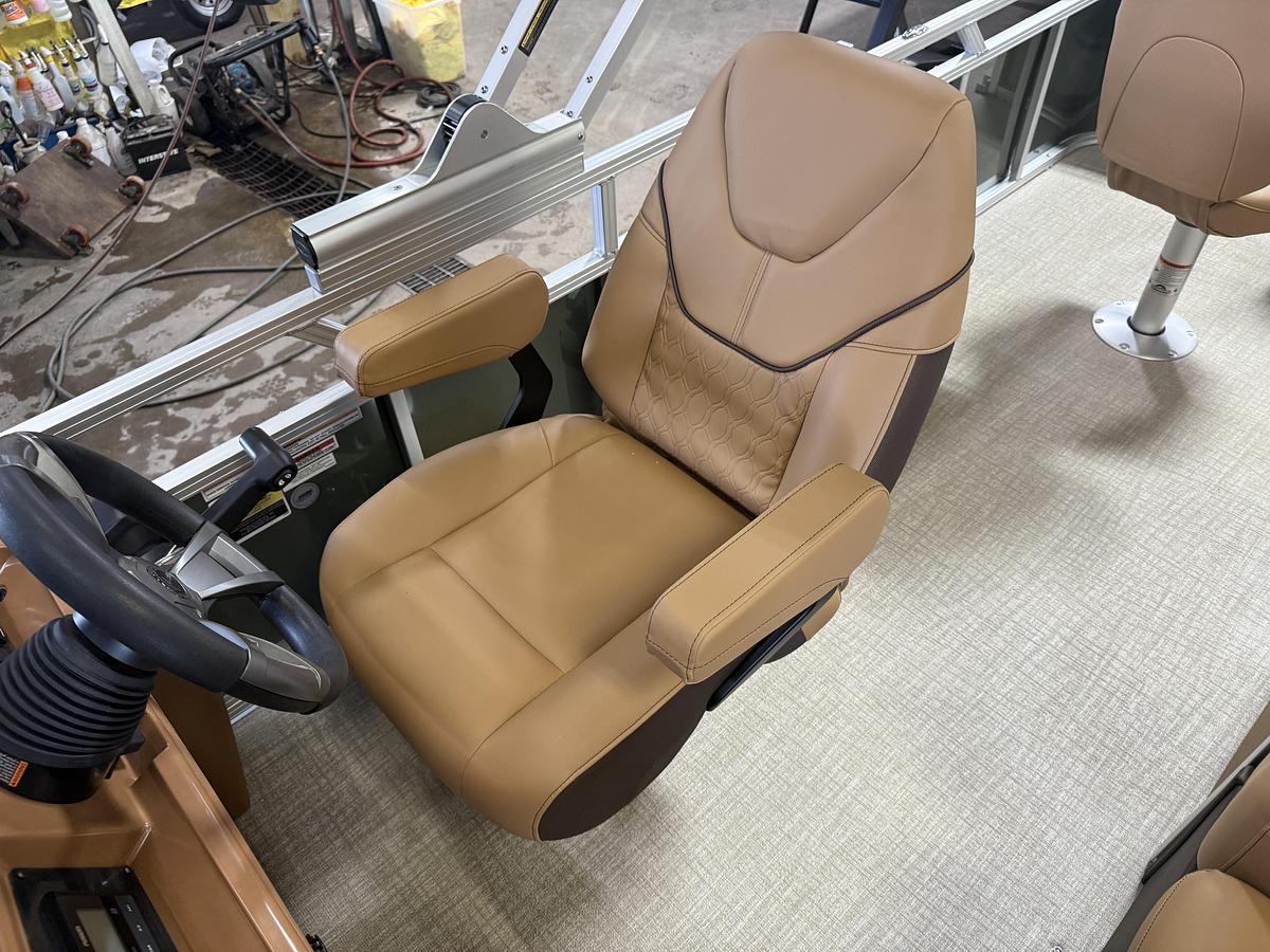 Used 2026 Tahoe Pontoons Sport 2385 Rear Fish & Honda 4-Stroke EFI