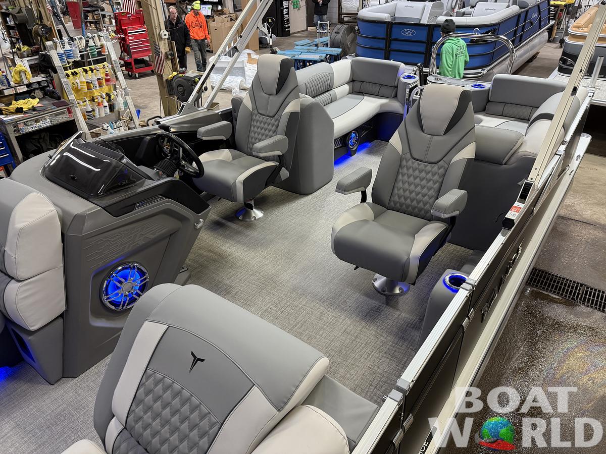 2025 Tahoe Pontoons Cascade 2385 Quad Lounge & Honda 4-Stroke EFI