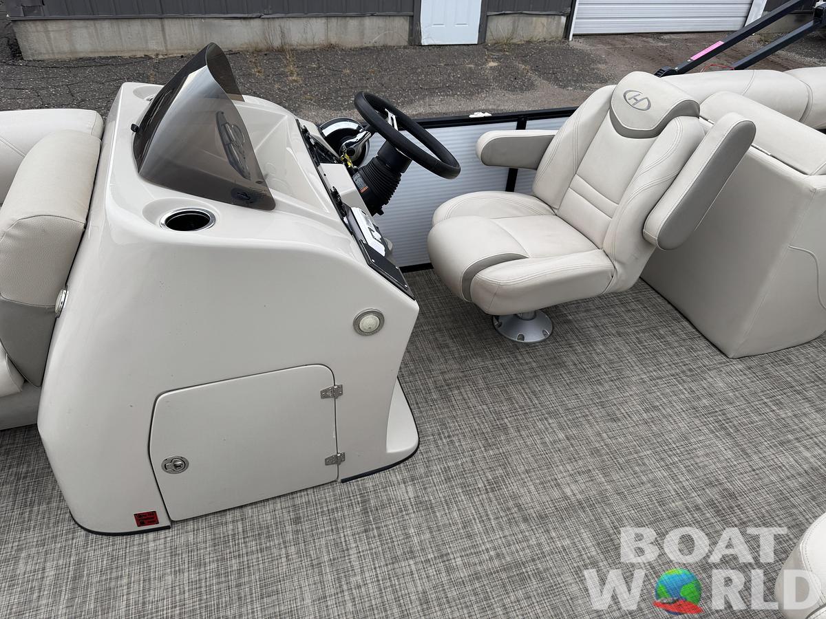 Used 2018 Harris Cruiser 220 Tritoon Pontoon