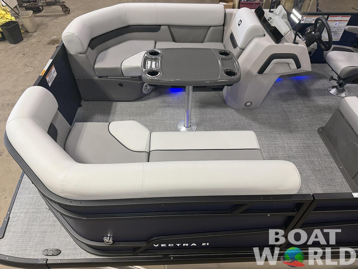 2027 Princecraft Vectra 21 RL Swingback Dinette $34995