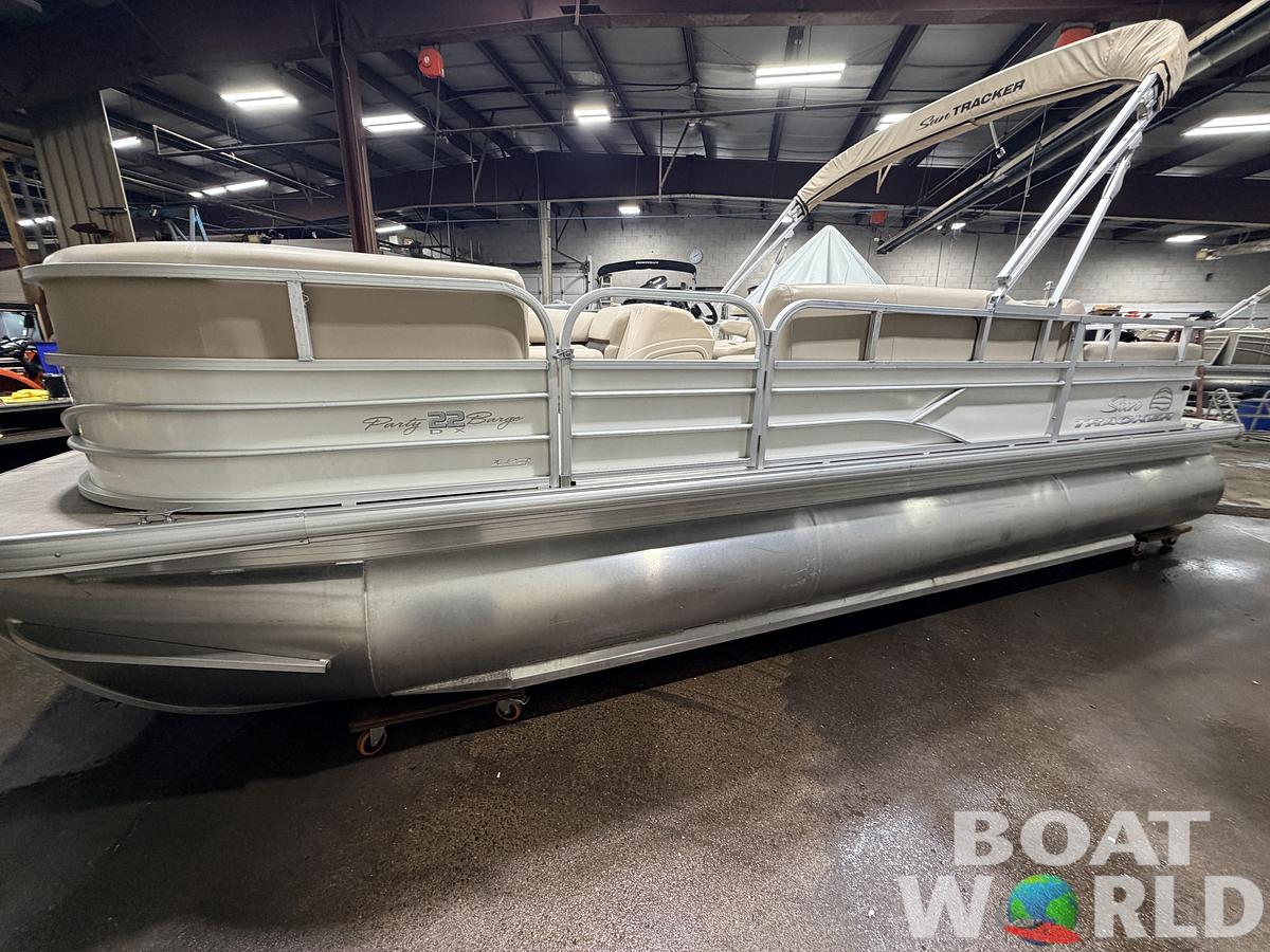 Used 2017 Sun Tracker  Party Barge 22 150HP Tritoon $34,995