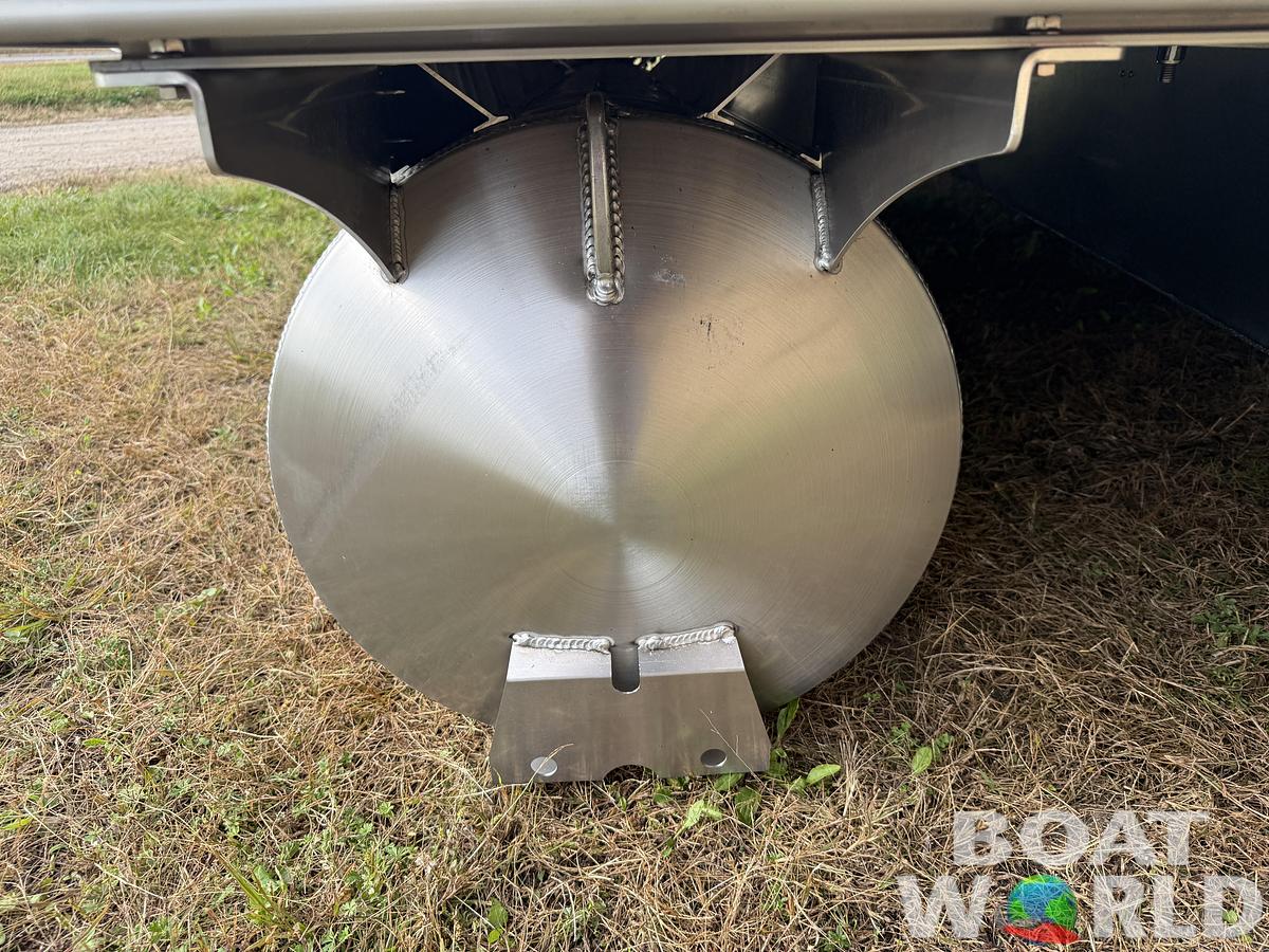 2026 Bentley Pontoons Legacy 200 Swingback Pontoon