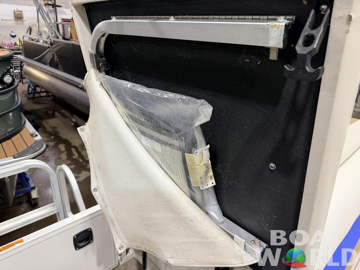 Used 2008 Princecraft Ventura 192 Deck Boat