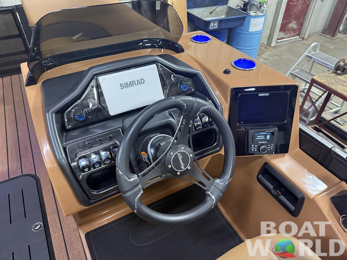 2026 Bentley Pontoons Elite 223 Swingback Tritoon