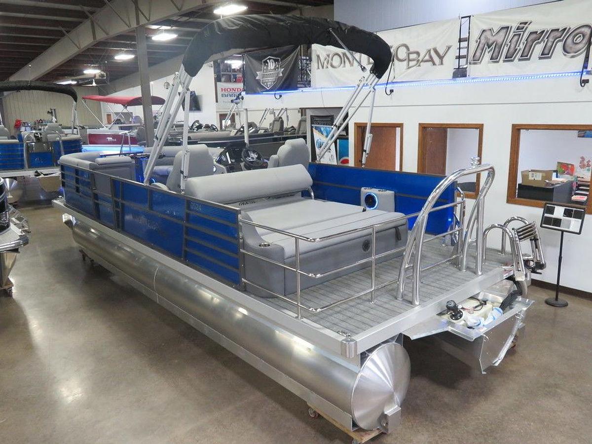 2023 Montego Bay ST8524 Swingback Tritoon Deluxe Pontoon & Honda 200HP 4-Stroke EFI