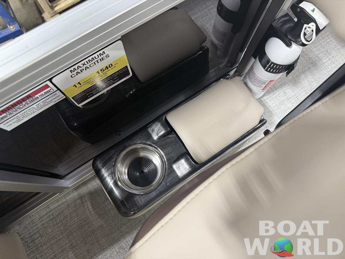 2026 Tahoe Pontoons Sport 2385 Swingback (VRB) & Honda 4-Stroke EFI