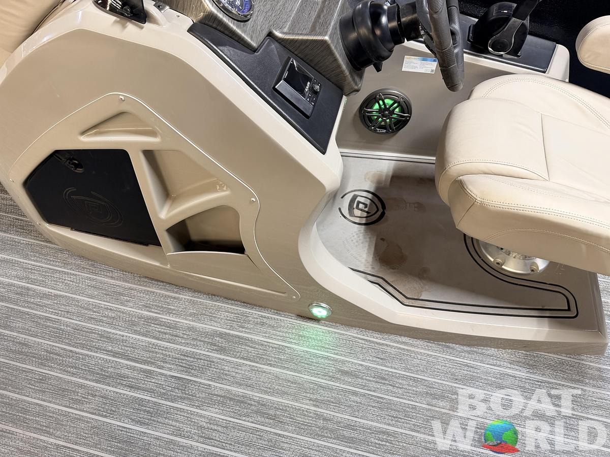 Used 2020 Premier 220 SunSation & 100HP Honda 4Stroke - $29,995
