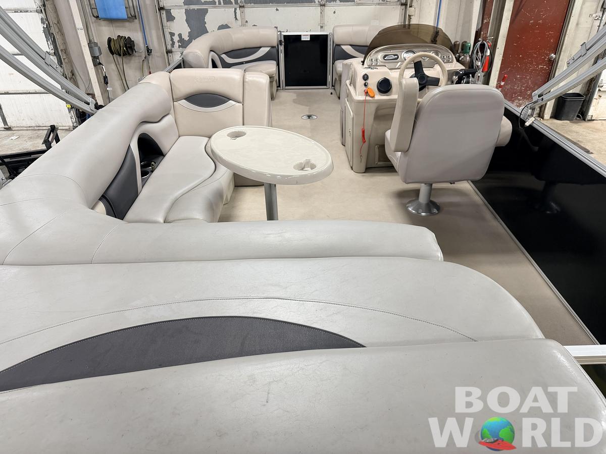 Used 2015 Sylvan Mirage 820 & 90HP Mercury 4Stroke - $21,995