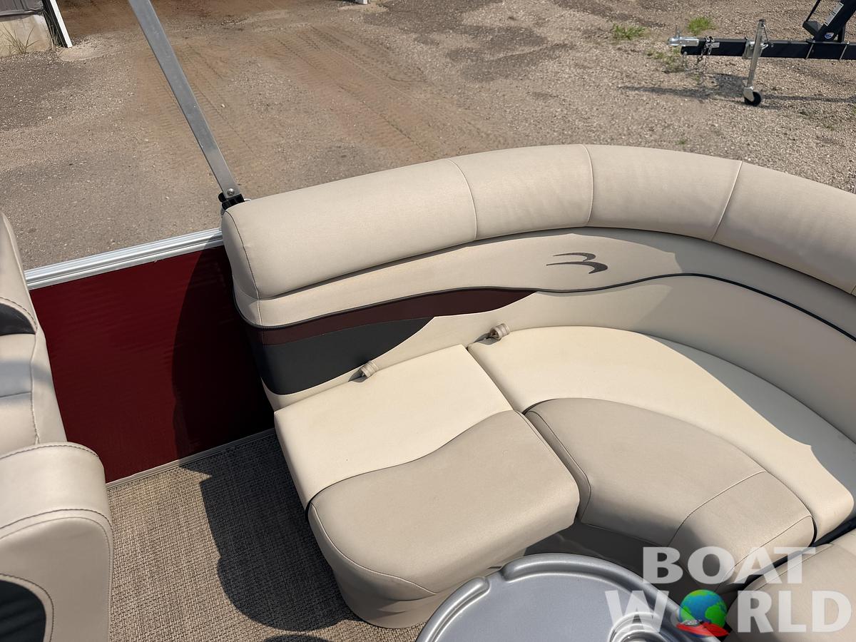 Used 2019 Bennington 21 SX Quad Lounge & Yamaha 90HP 4Stroke -$29,995