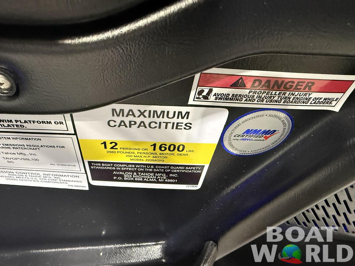 2026 Tahoe Pontoons Cascade 2385 Swingback (VRB) Tritoon
