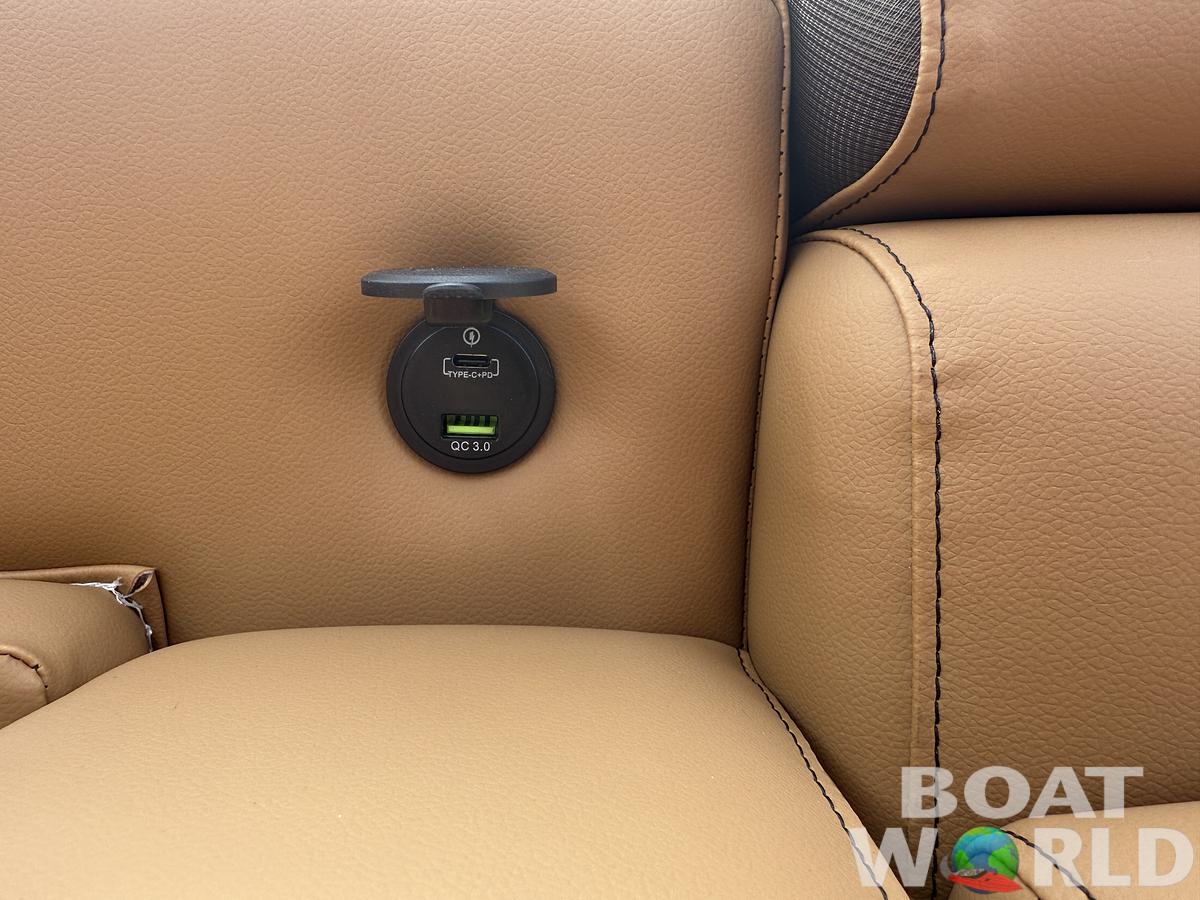 2025 Tahoe Pontoons LTZ 2385 Swingback (VRB) & Honda 4-Stroke EFI