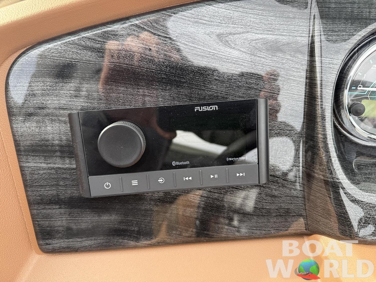 2026 Tahoe LTZ 2185 Cruise Pontoon