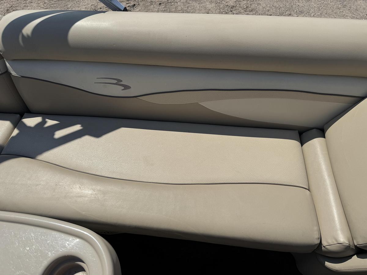 Used 2013 Bennington 17SF