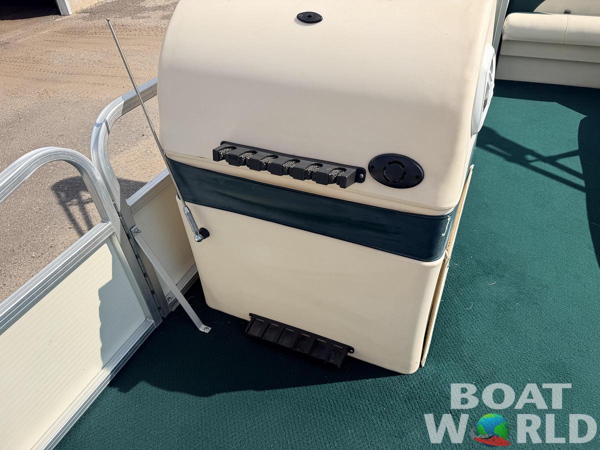Used 2003 Odyssey 1903 Fish & Cruise & 40HP Johnson 4Stroke -$10,995