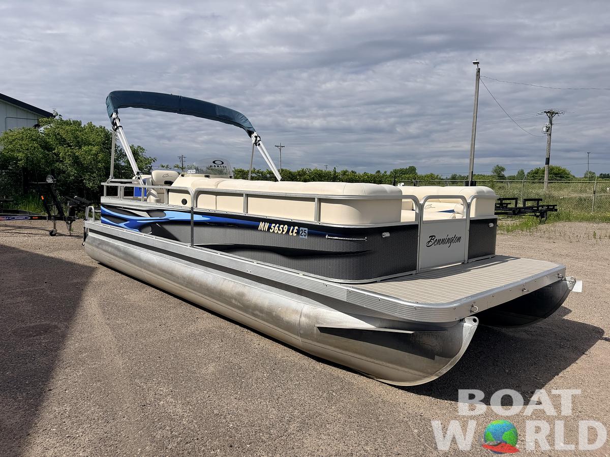 Used 2000 Bennington 2275 LX & 50HP Mercury 4Stroke -$12,995